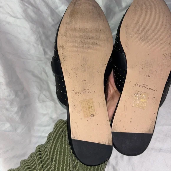 Kurt Geiger Black Mules with Gold Chain Detail 40.5 - Picture 6 of 6
